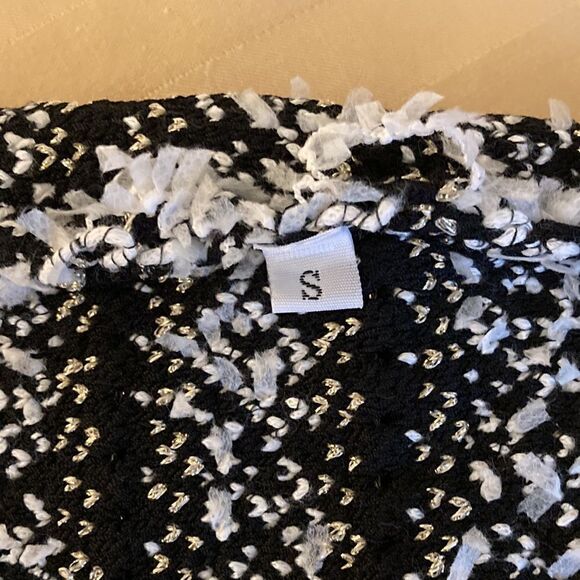 Colou Power Jacket & Skirt Set in Black & White Boucle with Gold Metallic Thread - Picture 13 of 13